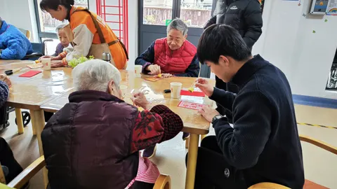 Making Red Envelopes